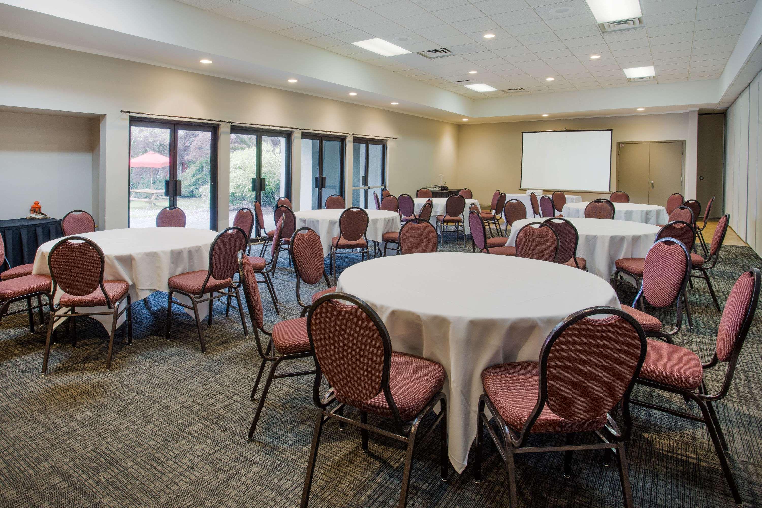 Ramada By Wyndham Duncan Cowichan Valley Buitenkant foto